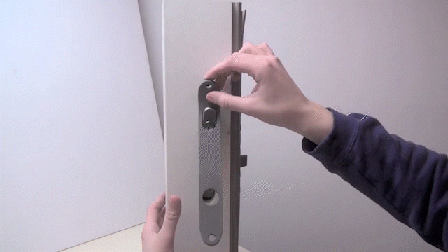 Installing Handleset in a Door with an Andersen Multipoint Lock